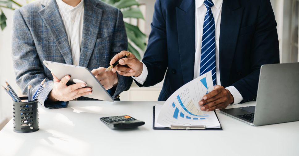 Buscar por um contador ou consultor financeiro? Descubra!